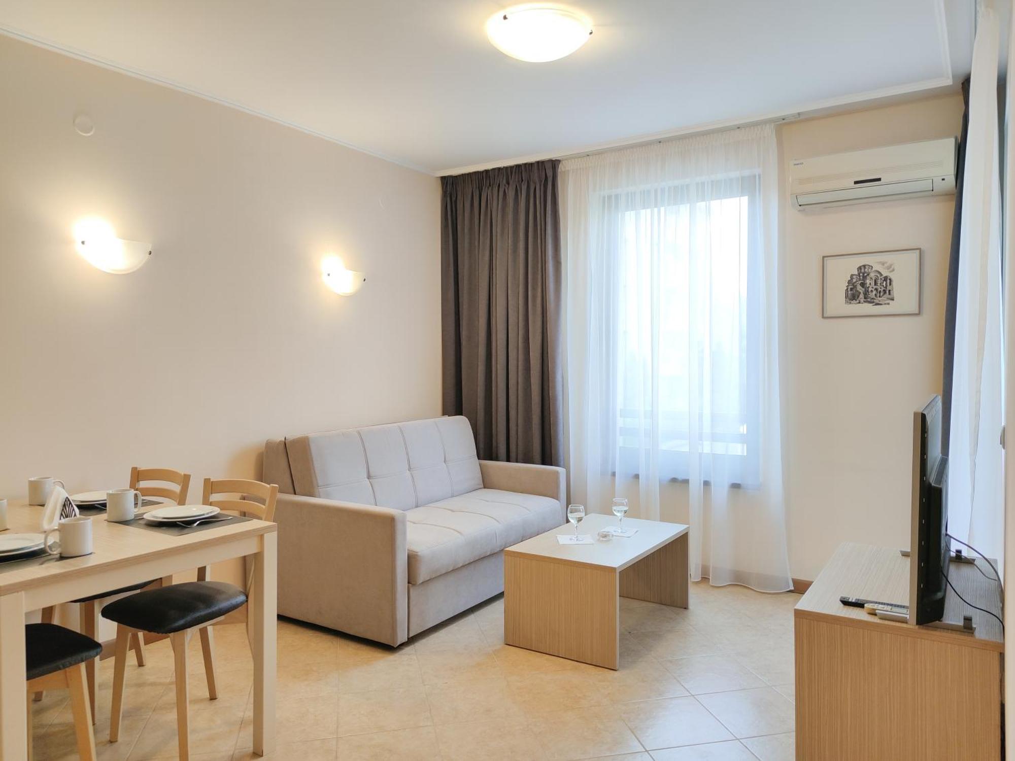 Royal Sun Holiday Apartments Солнечный берег Экстерьер фото